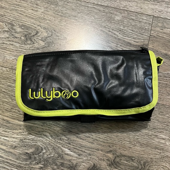 Portable Travel Baby Diaper Changing: Fold Up Waterproof Changing Pad - Picture 2 of 2